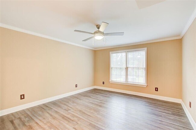 Building Photo - 3040 Stone Rd