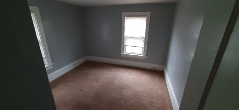 Building Photo - 922 Baughman St