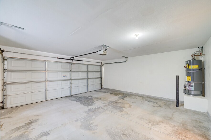 Building Photo - 10294 Keystone Pastures St