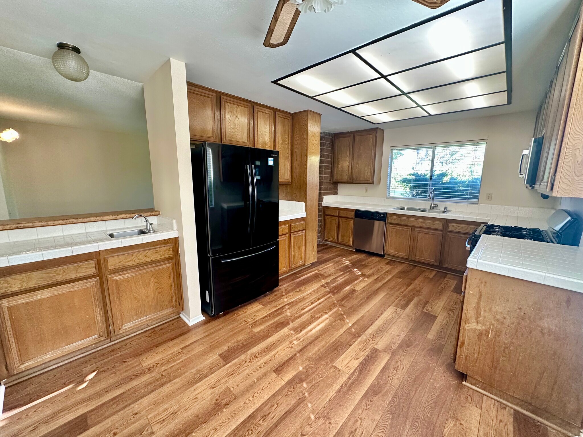 Building Photo - 1384 Naples Ct