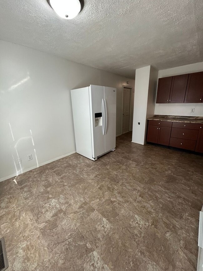 Building Photo - 4413 Chisholm Trail