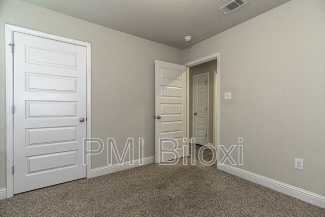 Building Photo - 6467 Eastland Cir