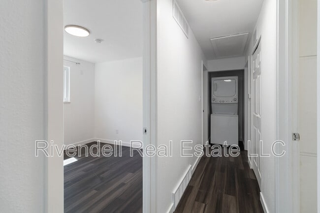 Building Photo - 1155 S Fairplay Cir