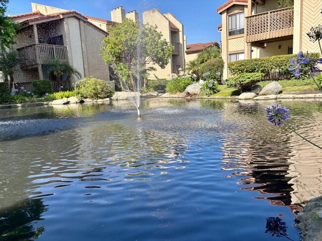 Building Photo - 4791 Lago Dr