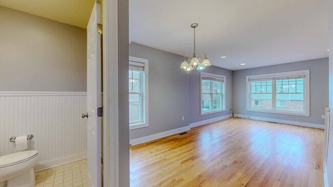 Building Photo - Spacious 2-Bedroom Townhouse with Loft – P...