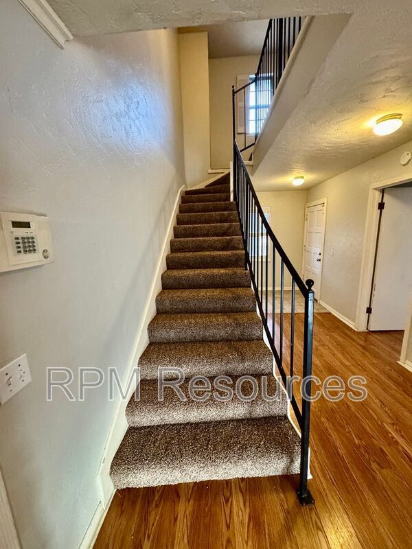 Building Photo - 11407 N May Ave