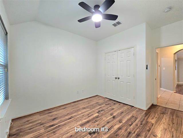 Building Photo - 5423 Lavaca Rd