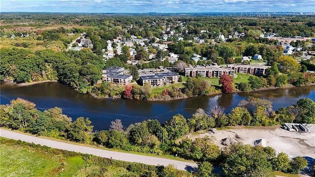 Building Photo - 510 Child St