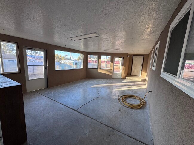 Building Photo - 11427 Angelina Pl NE