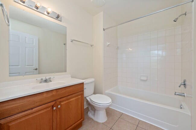 Building Photo - 535 Wingspan Way