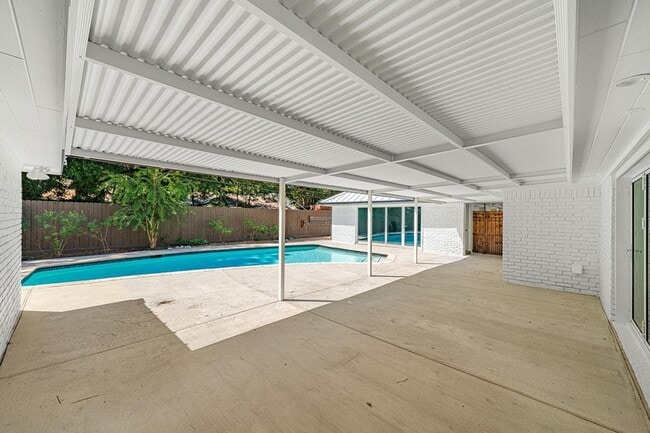 Building Photo - 10115 Moorberry Ln