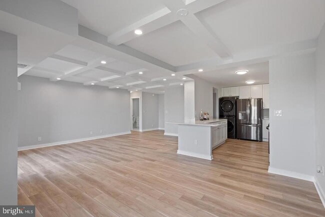 Building Photo - 8370 Greensboro Dr