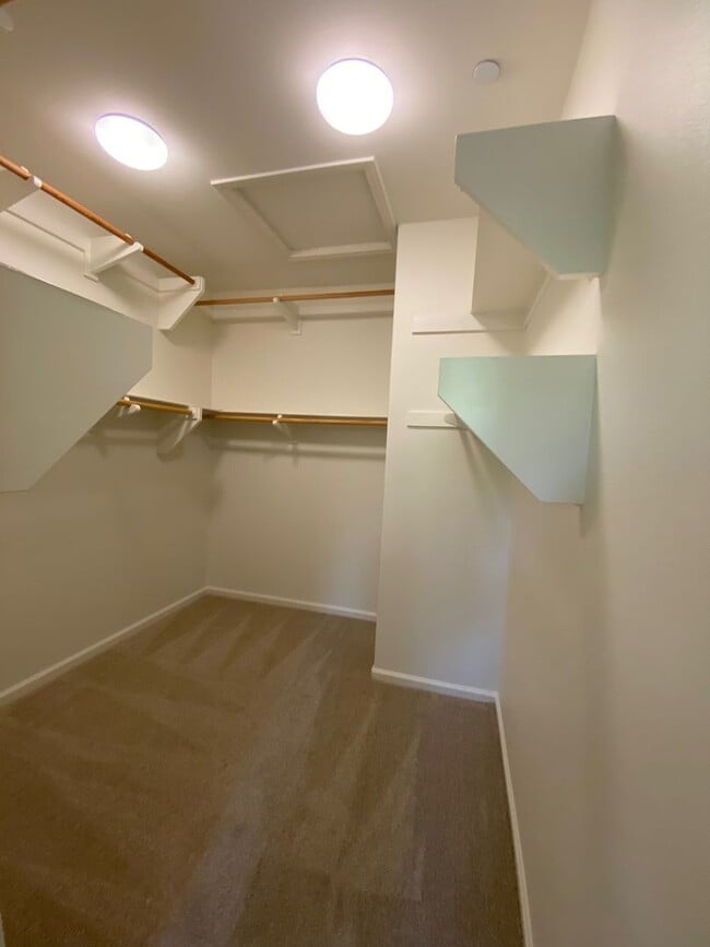 Building Photo - Executive and Upgraded 3-Bedroom Townhome in South Temecula!