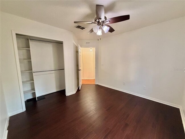 Building Photo - 16215 Bridgecrossing Dr