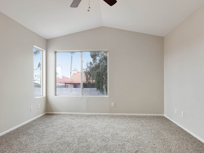 Building Photo - 50 Tidwell Ln