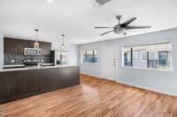 Building Photo - 309 Stratford St