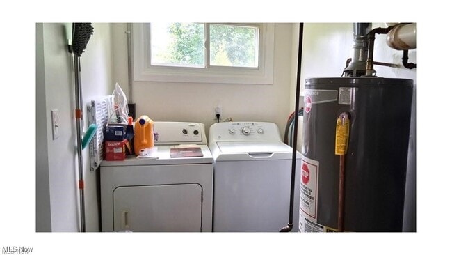 Building Photo - 558 Frost Rd