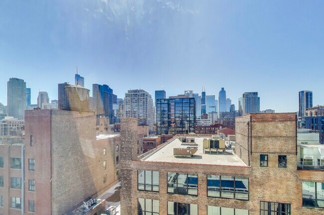 Building Photo - 757 N Orleans St