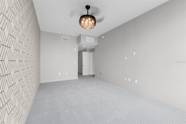 Building Photo - 260 S Osceola Ave