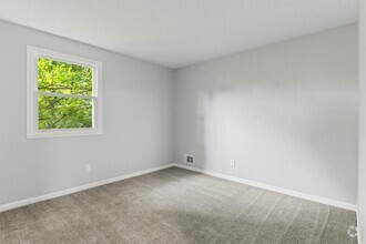 Building Photo - 109-111-111 Stonecliff Dr