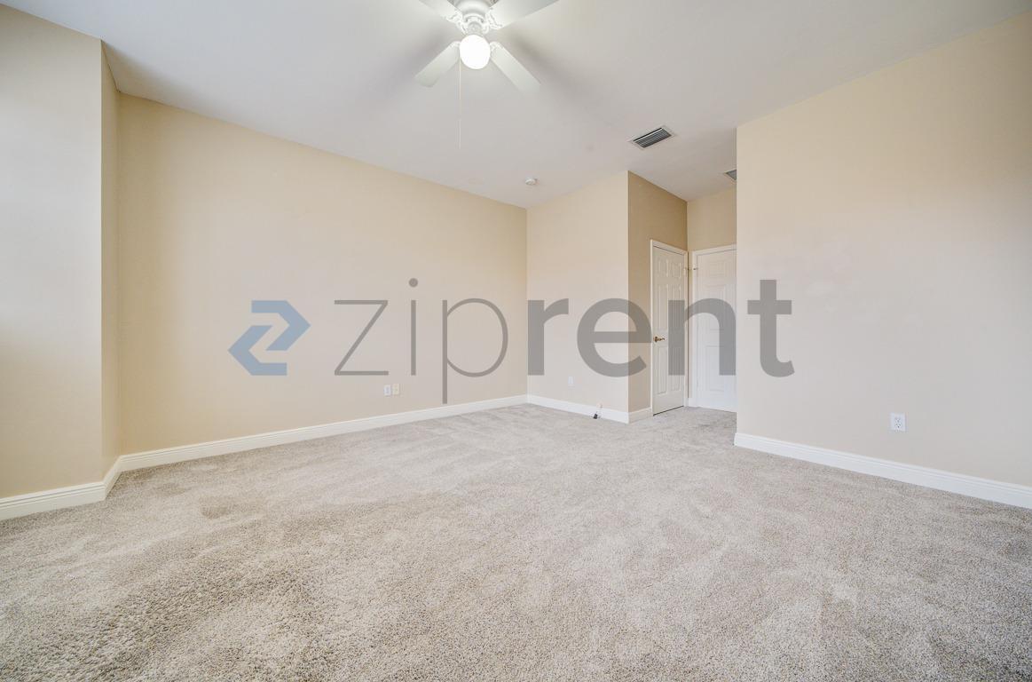 Building Photo - 5111 W Hyde Park Ct