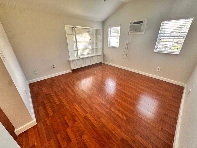 Building Photo - 1109 Orangewalk Dr