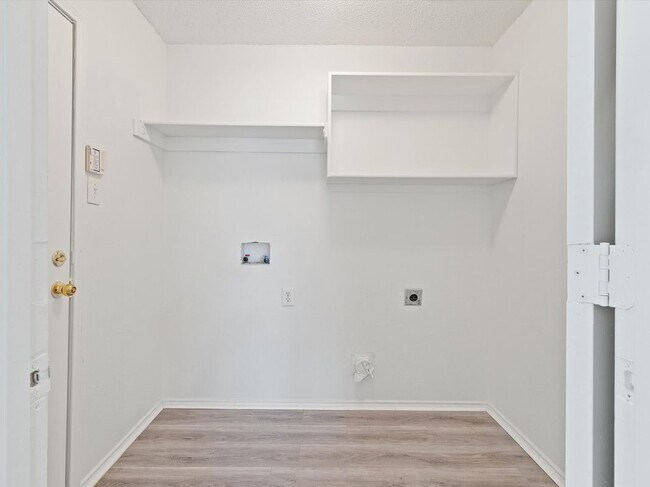 Building Photo - 5705 Frio Dr