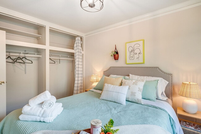 Building Photo - 4459 Brygger Dr W