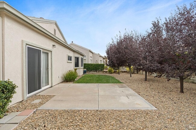 Building Photo - 715 Cherry Hills Ln