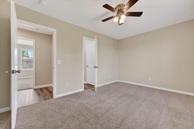 Building Photo - Pet Friendly Two Bedroom!