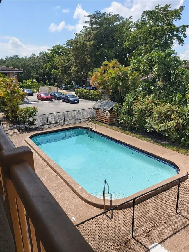 Building Photo - 8704 NW 35th St