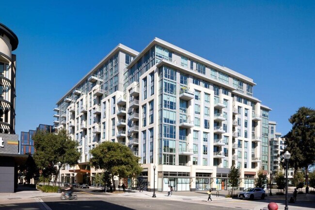Building Photo - 240 S Taaffe St