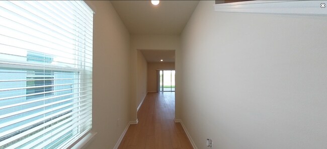 Building Photo - 2151 Charming Ave
