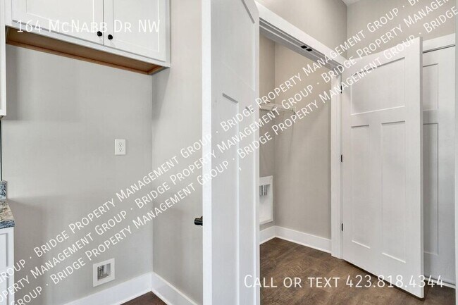 Building Photo - 164 McNabb Dr