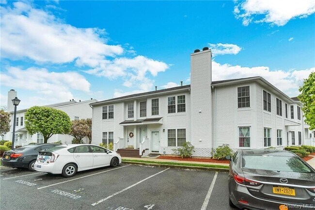 Building Photo - 355 Old Tarrytown Rd