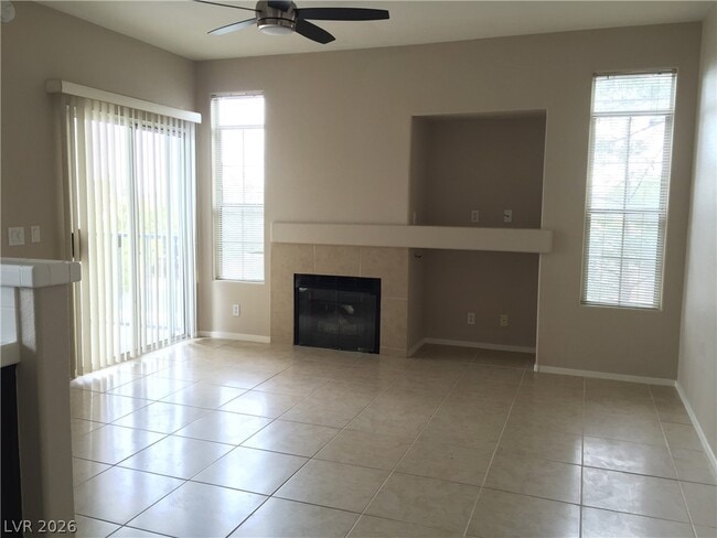 Building Photo - 2201 Ramsgate Dr