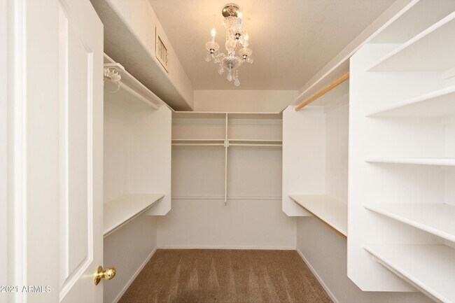 Building Photo - 5730 E Gelding Dr