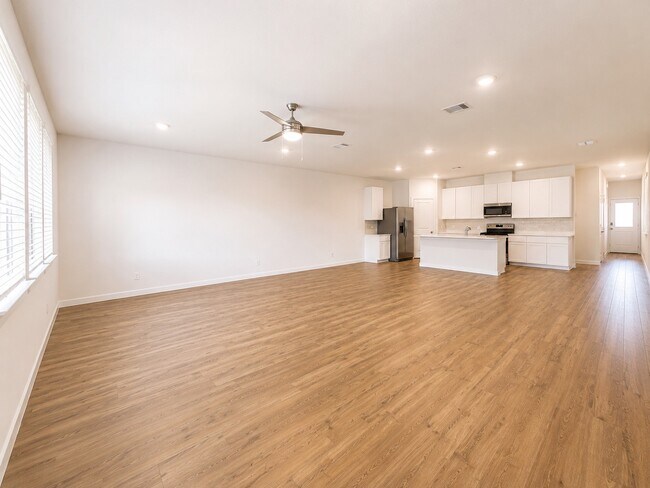 Building Photo - 28110 Meadowlark Sky Dr