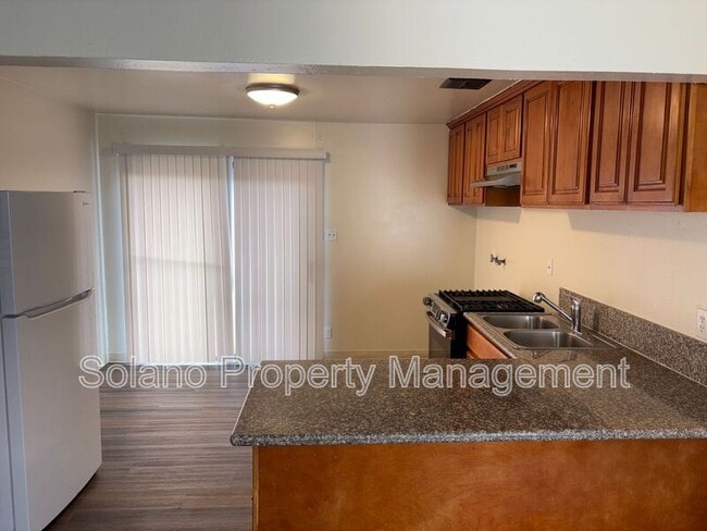 Building Photo - 1116 Union Ave