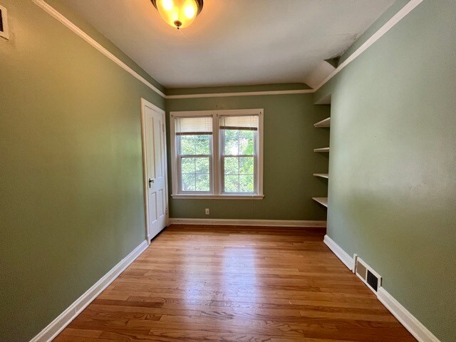 2nd bedroom (main level) - 3948 N Downer Ave