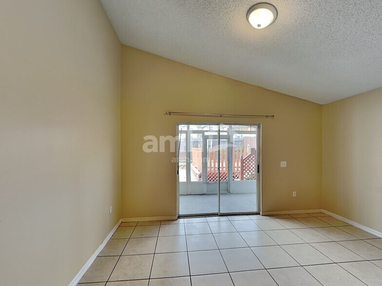 Building Photo - 12605 Parkbury Dr