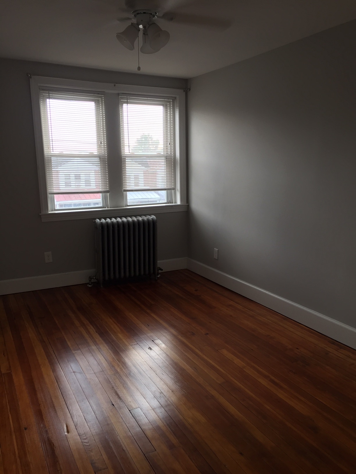 Building Photo - 108 W 6th Ave