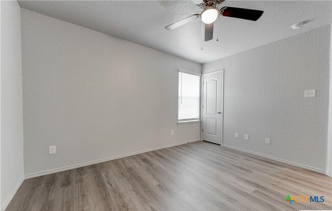 Building Photo - 601 Lost Trl