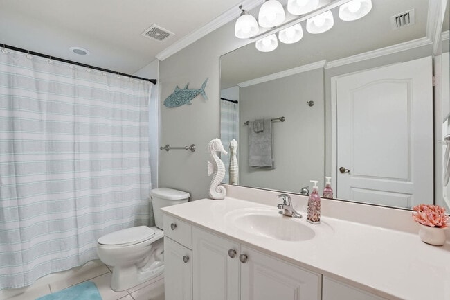 Building Photo - 7831 Regal Heron Cir