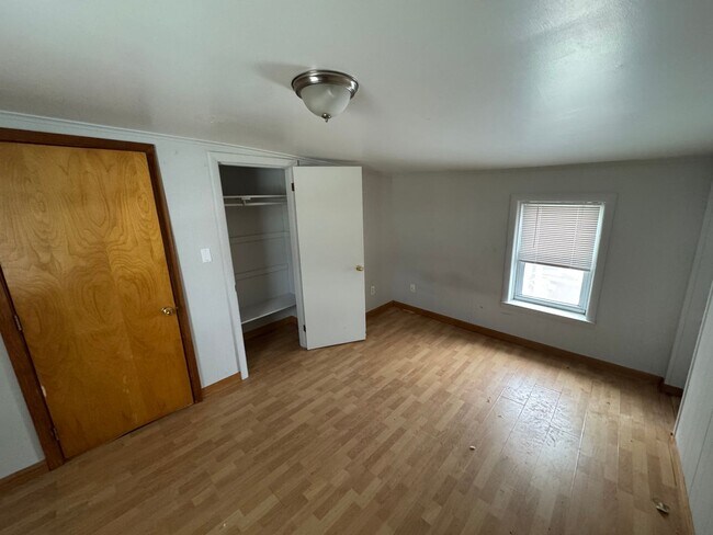 Building Photo - 10 Portland St