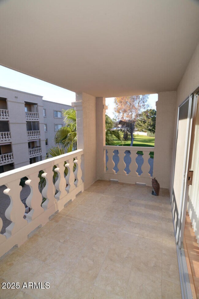 Building Photo - 7870 E Camelback Rd