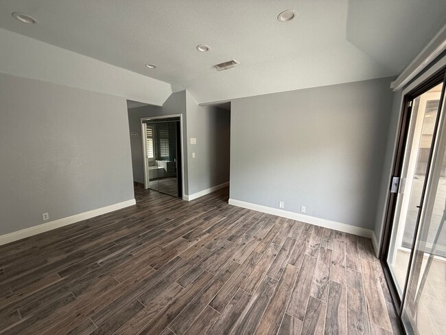 Building Photo - 4231 Edison Ave