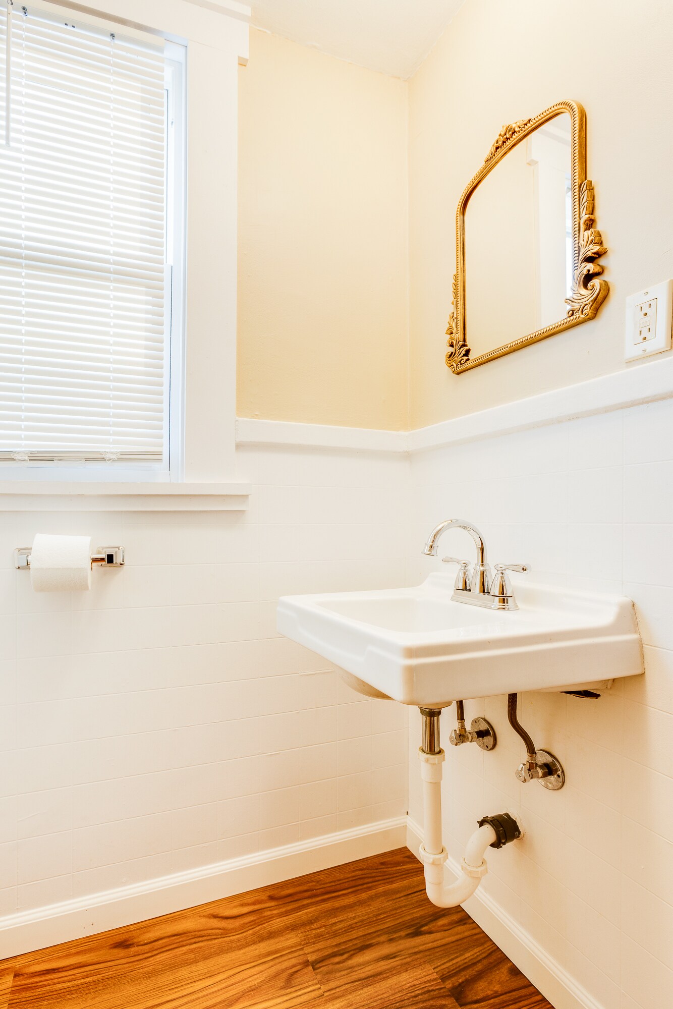 Building Photo - 1166 South Ave