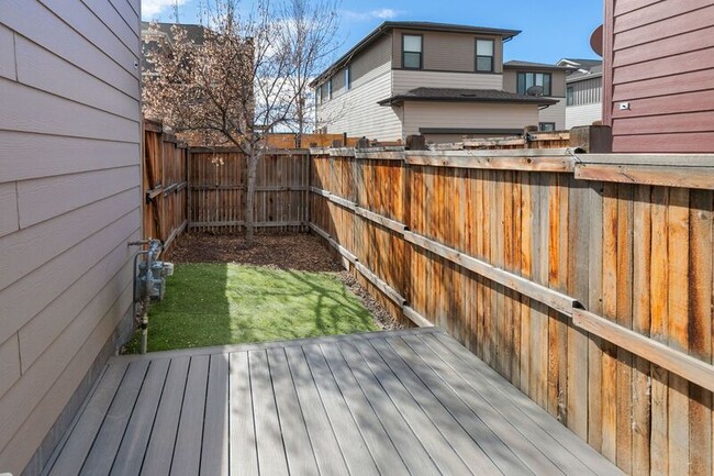 Building Photo - 8156 E 53rd Dr