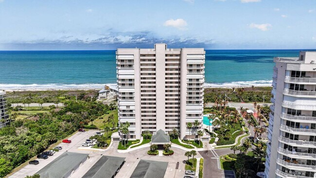 Building Photo - 5051 N Hwy A1A